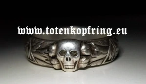 SS-Totenkopfring KUHN Hans 20.4.1943