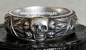 SS-Totenkopfring Eberhard HÖFFER 21.12.1943 MINT!!!