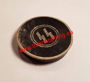 Box for SS-Totenkopfring