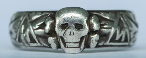 SS-Totenkopfring August KROPP 20.4.1940