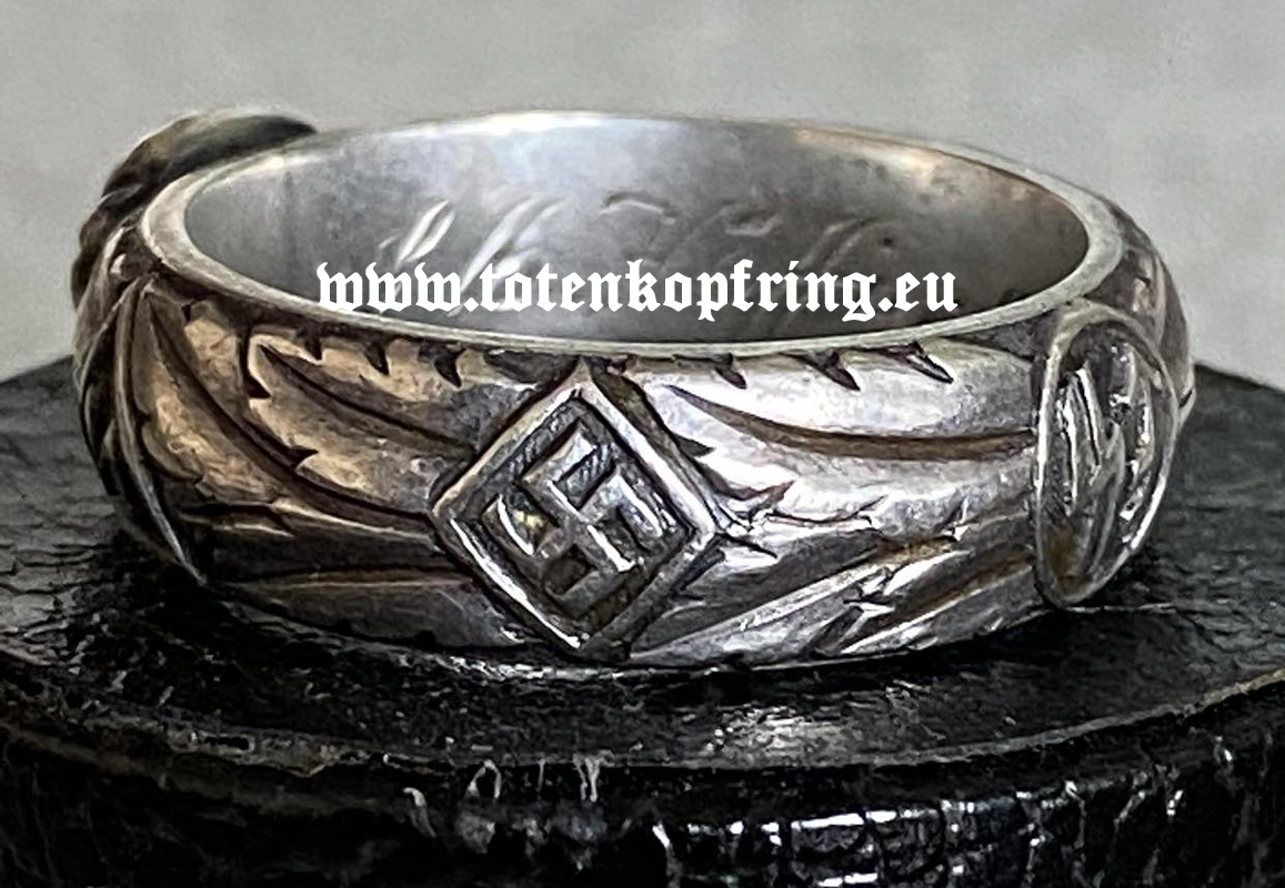 SS-Totenkopfring Eberhard HÖFFER 21.12.1943 MINT!!! - SOLD